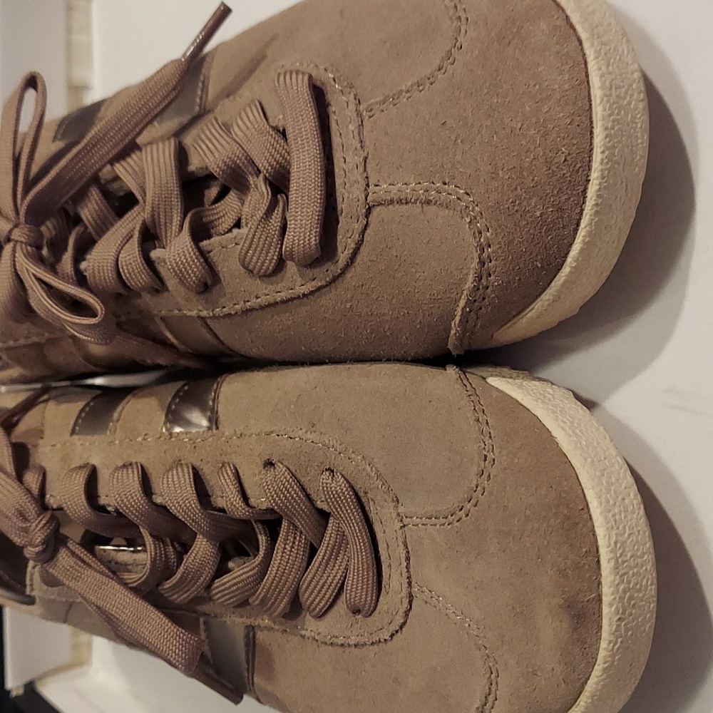Gola Classics Bullet Suede Lace-up Sneakers Sz 6/6.5